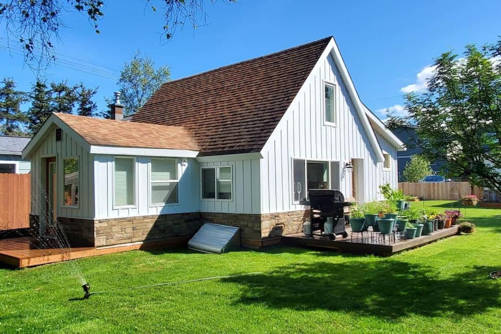 Luxury Dt Cottage - Free Parking - Self Check-In Анкъридж Екстериор снимка